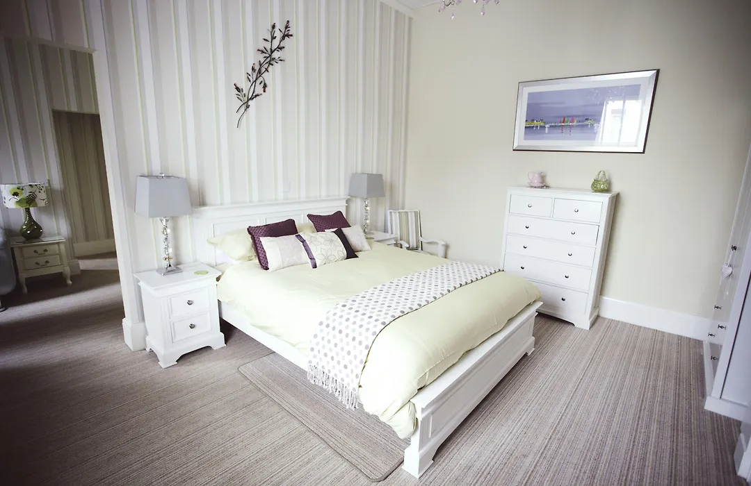 Vale House-1